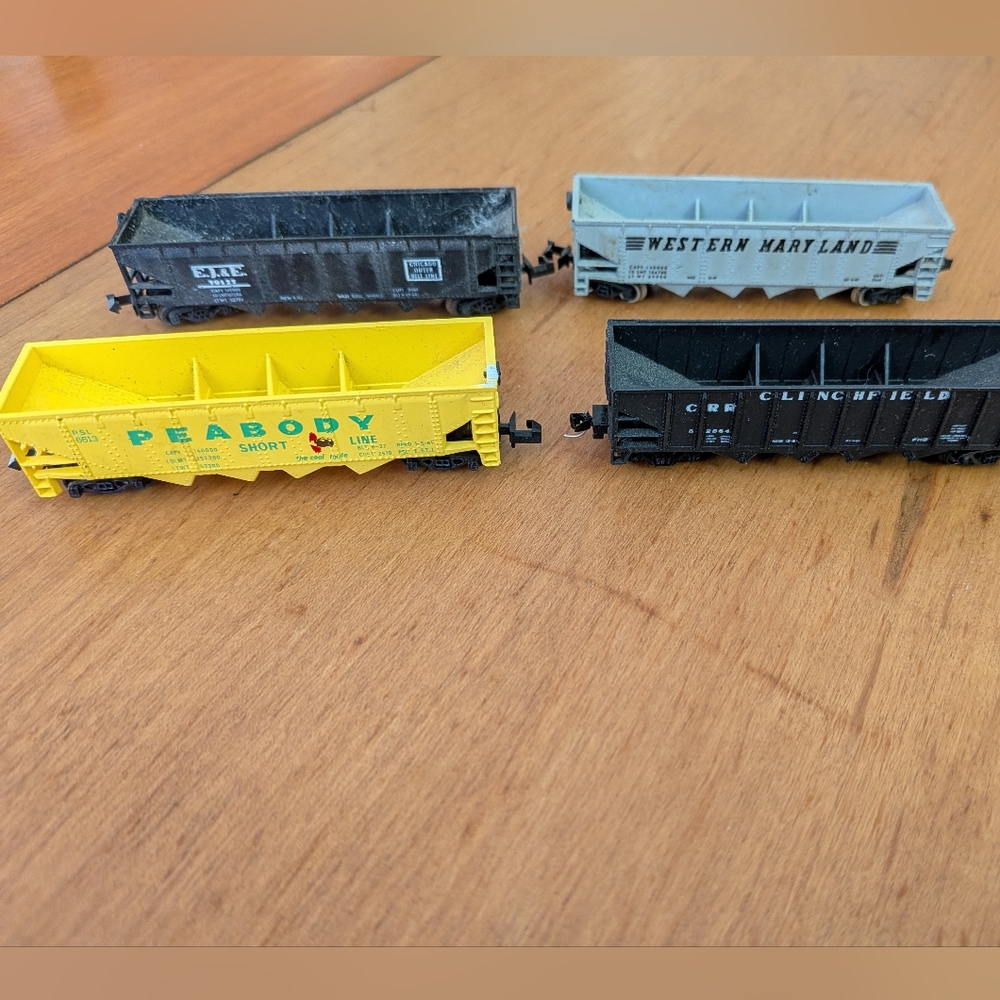 Model Train Freight Cars Set N Scale - Picture 1 of 1